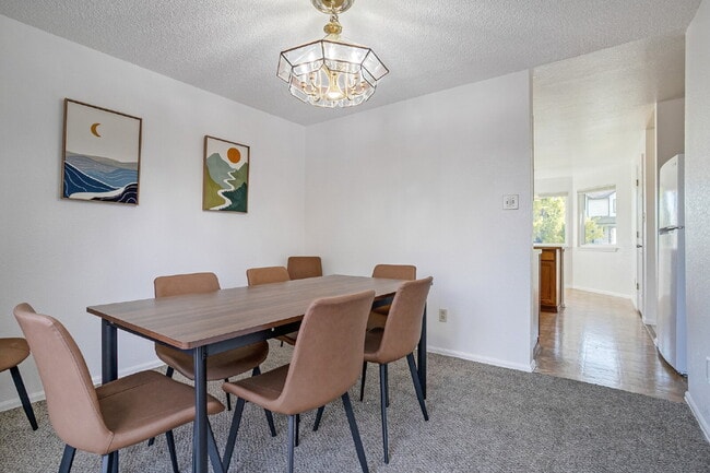 Building Photo - Private Room with a shared bath for Rent in Westminster!!!