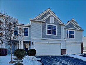 Building Photo - 5106 Farnham Dr N