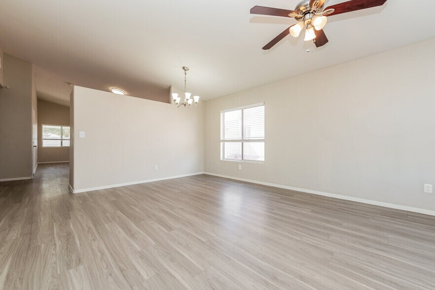 Building Photo - 3105 Macaroon Way