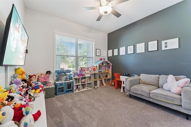 Building Photo - 10151 Henbury St