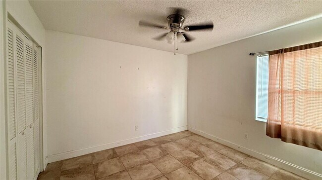 Building Photo - 126 Zacalo Way