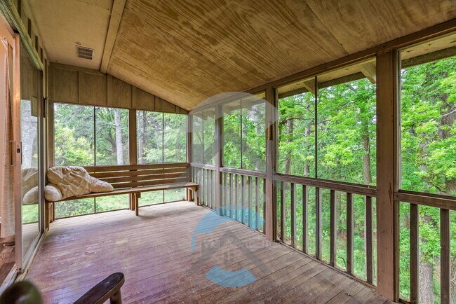 Building Photo - 12533 Rivercrest Dr