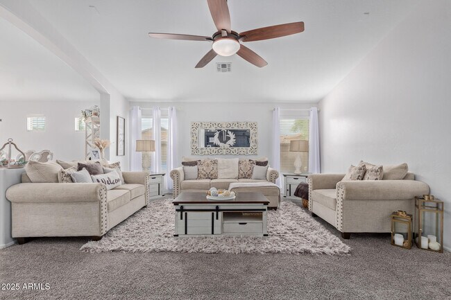 Building Photo - 10355 W Wood St