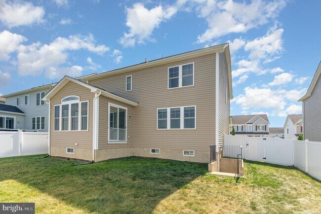 Building Photo - 10407 Spotswood Dr