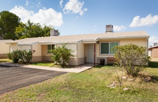 Primary Photo - Casas De Esperanza