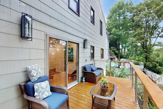 Building Photo - 17 Arthur Pl