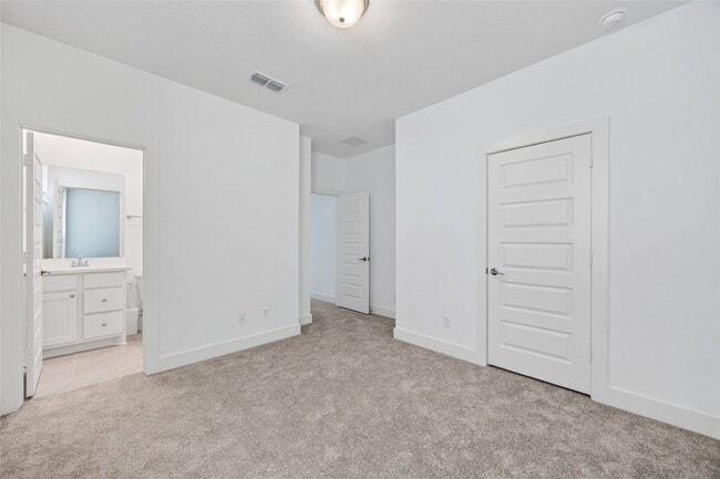 Building Photo - 32018 Crested Knl Ct
