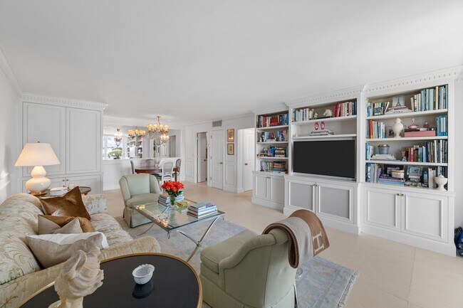 Building Photo - 354 Chilean Ave