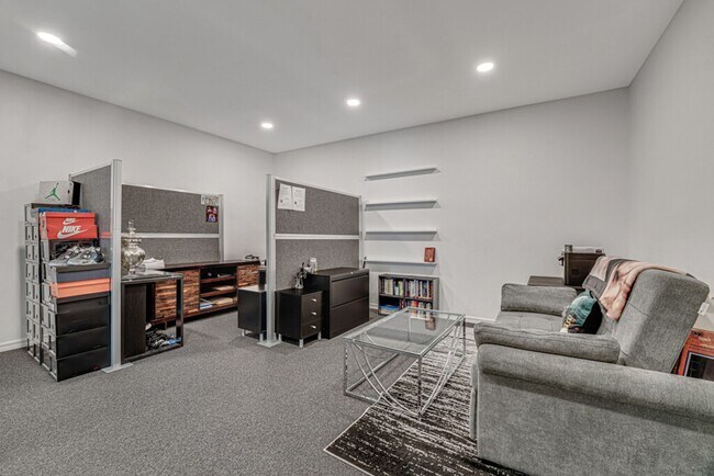 Building Photo - Spacious 4-Bedroom with 3 Full Baths in Royal Palm Beach!