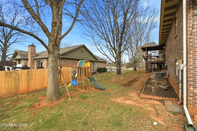 Building Photo - 1501 Woodbury Ct