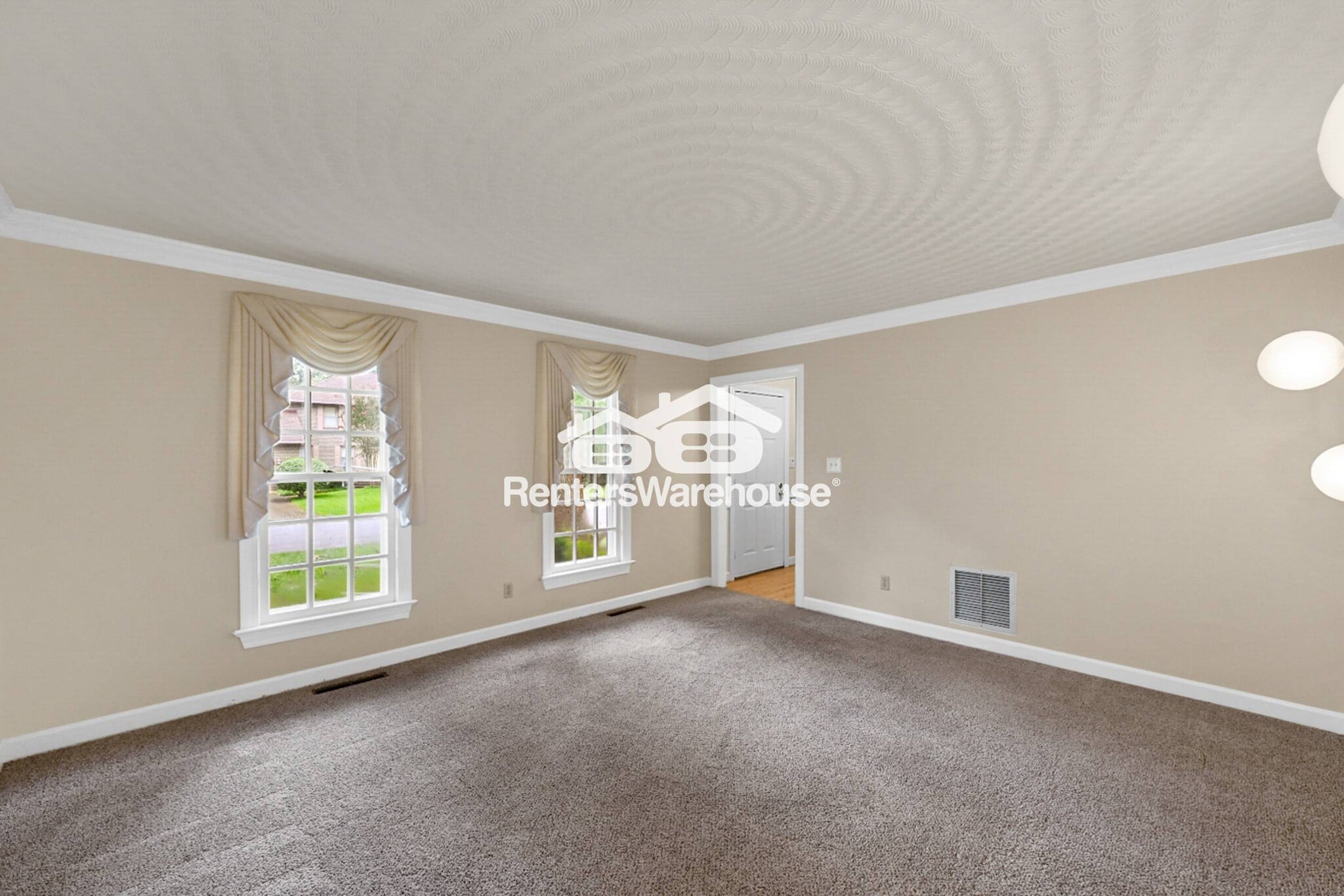 Building Photo - 936 Stockbridge Dr