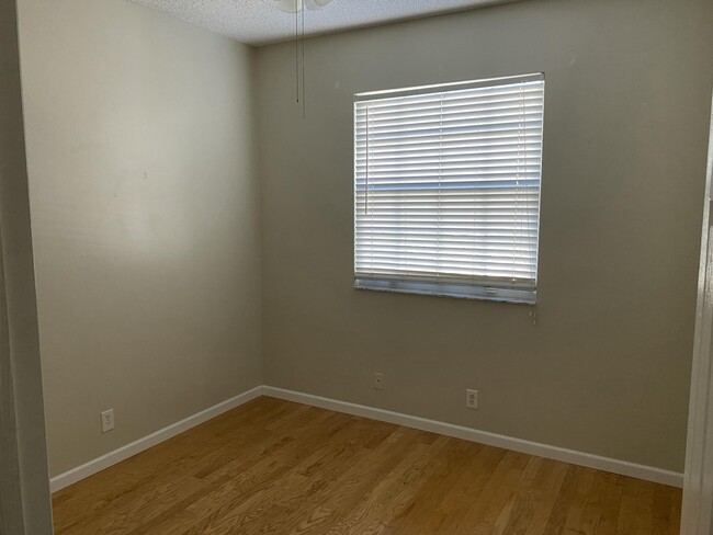 Building Photo - 101 Lighthouse Cir