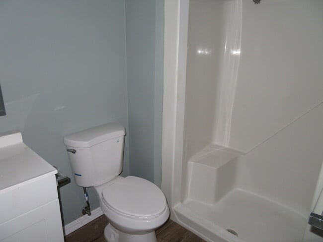 Building Photo - 135 Lake Carol Dr