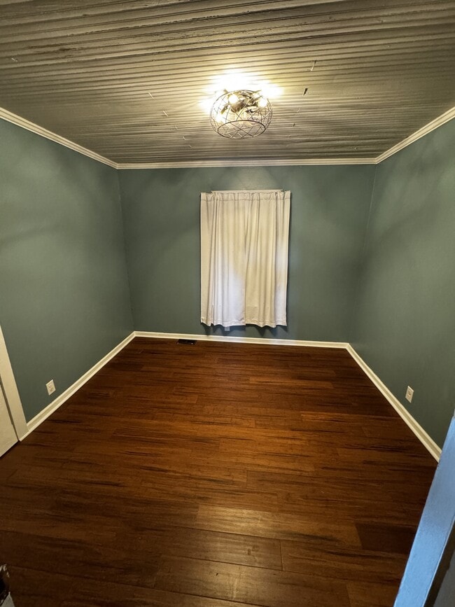 Building Photo - 2728 W Barr Rd