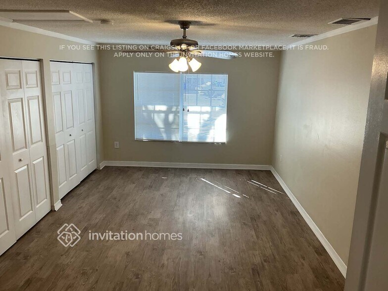 Building Photo - 178 Sandhurst Dr