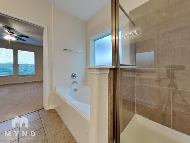 Building Photo - 17934 Barton Ridge Ln