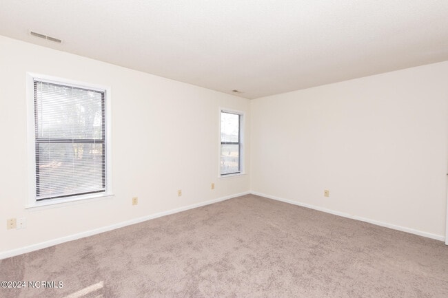 Building Photo - 111 Cherrywood Ct