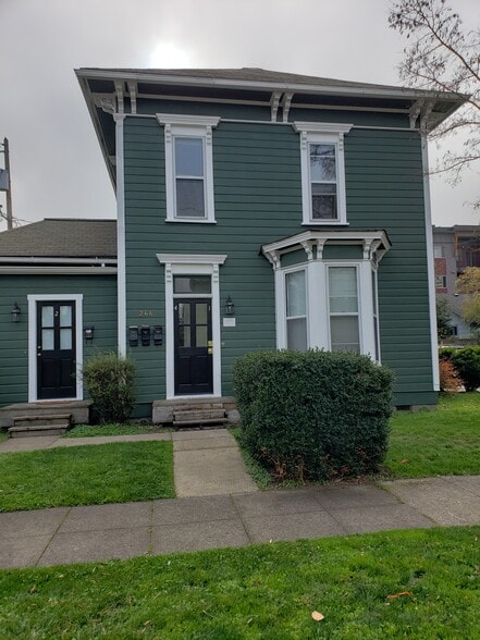 Primary Photo - 244 E 16th Ave