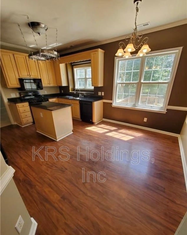 Building Photo - 6305 Old Westham Dr S