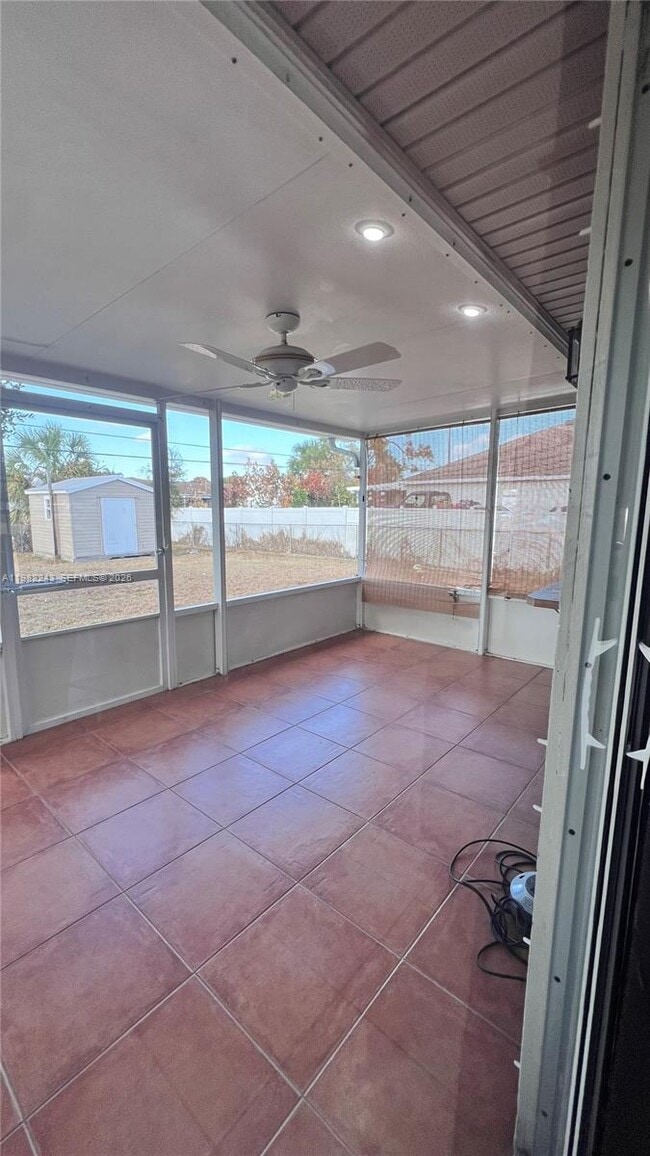 Building Photo - 581 SW Banks Terrace