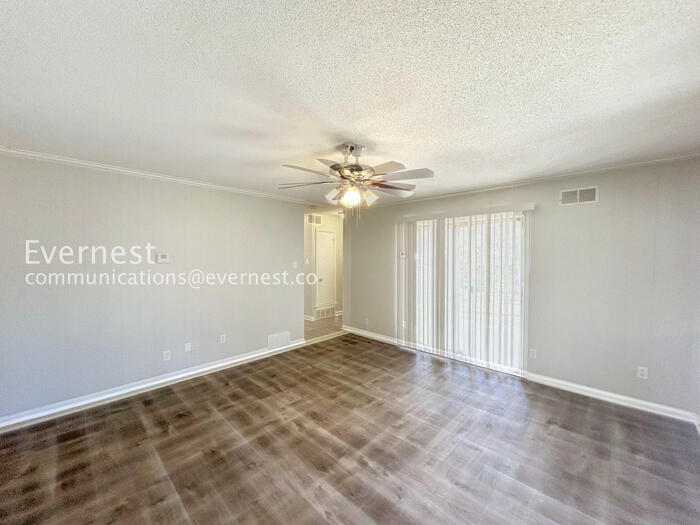 Building Photo - 3500 Panbrook Cove