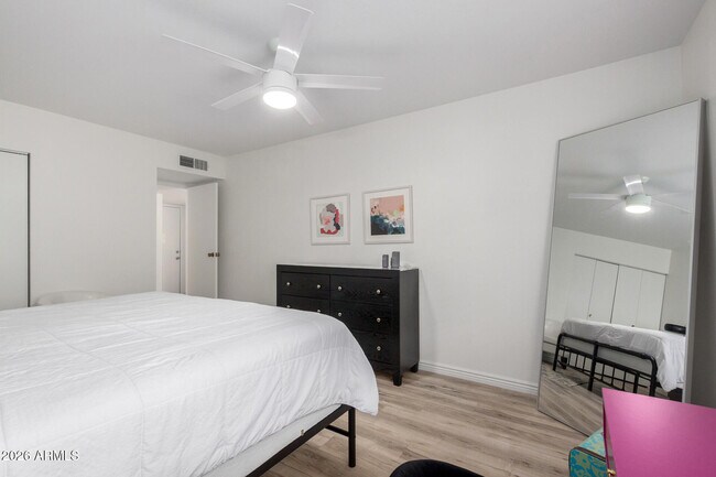 Building Photo - 4610 N 68th St