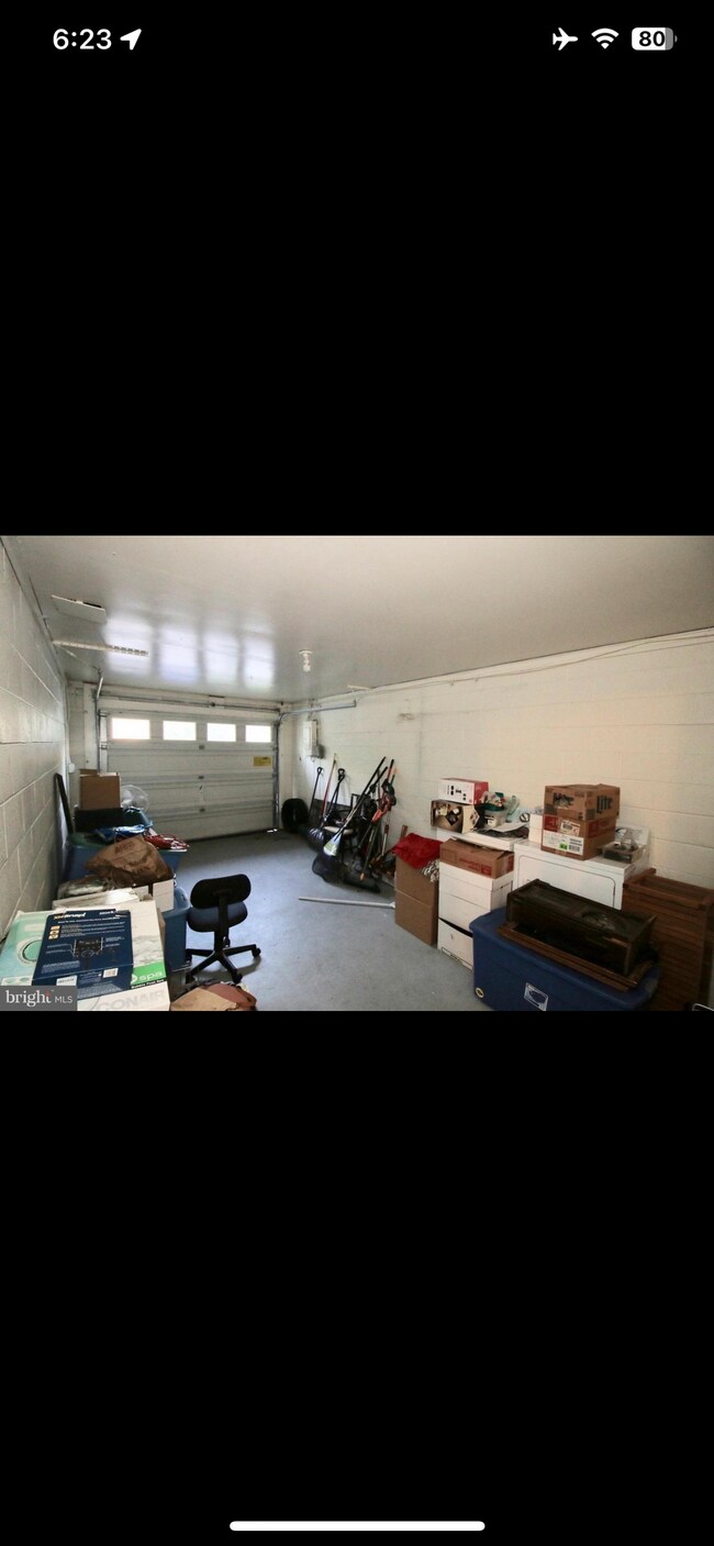 Building Photo - 13430 Kingsman Rd