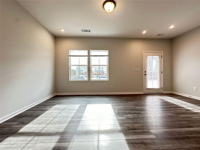Building Photo - 2698 Whistler Wy NE