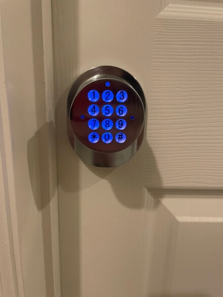 Building Photo - 3115 Marshall Dr