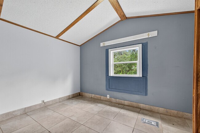 Building Photo - 25862 Clark Rd