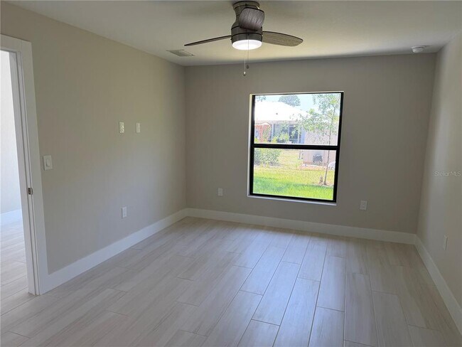 Building Photo - 23367 Mayville Ave