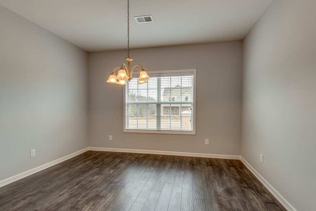 Building Photo - ***COMING SOON - 4 / 2 in Fairview Station...
