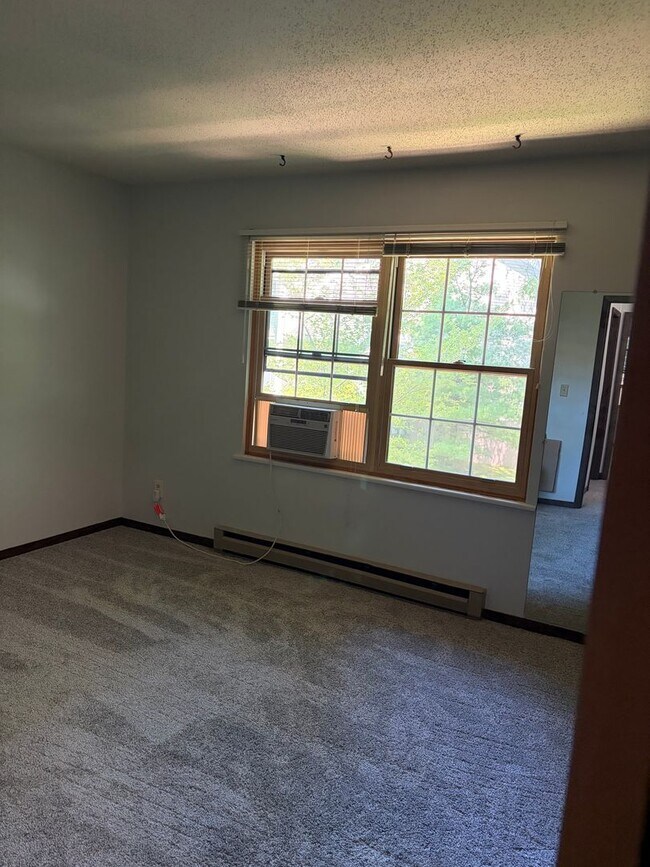 Building Photo - 920 Galen Dr
