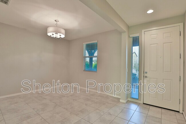 Building Photo - 18787 W Yucatan Dr