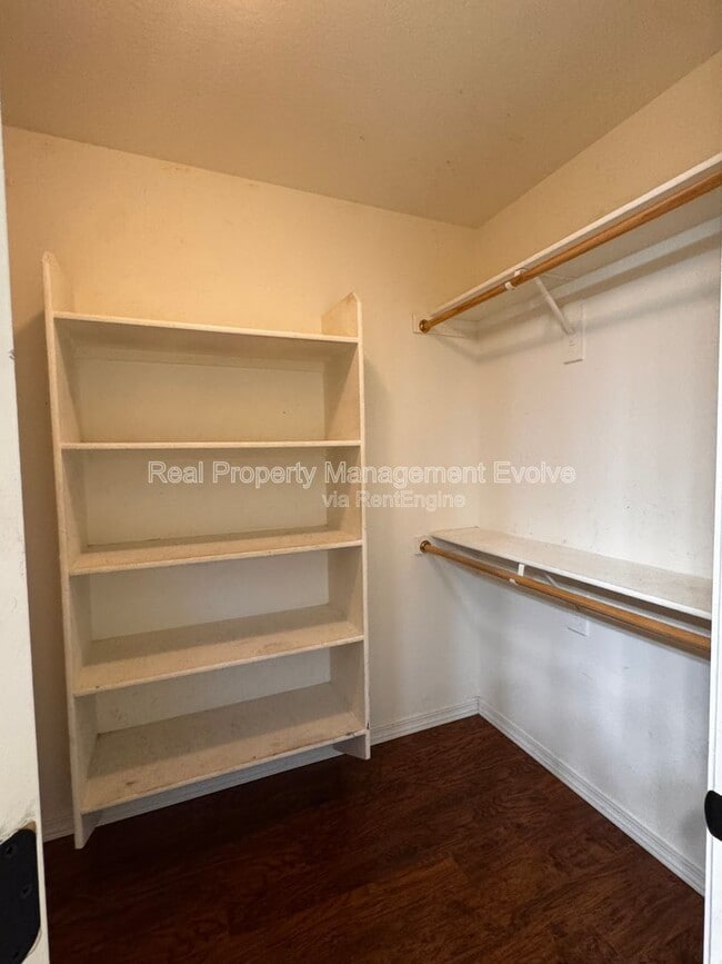 Building Photo - 18184 W Saguaro Ln