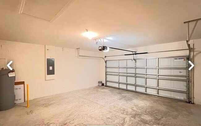 Building Photo - 2073 Doe Run Dr