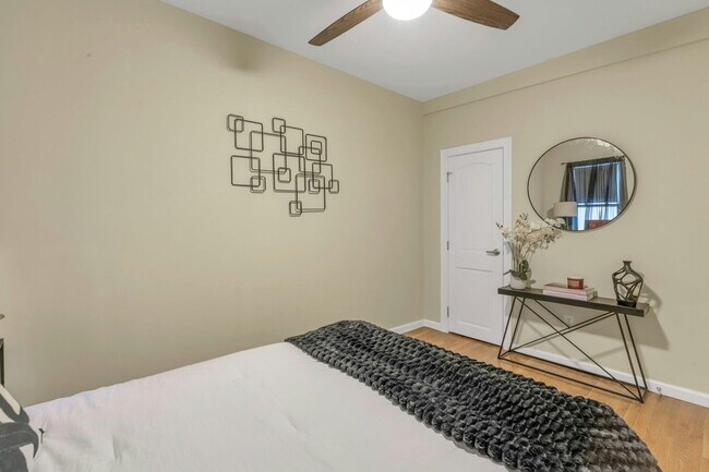 Building Photo - 255 Lafayette Pl