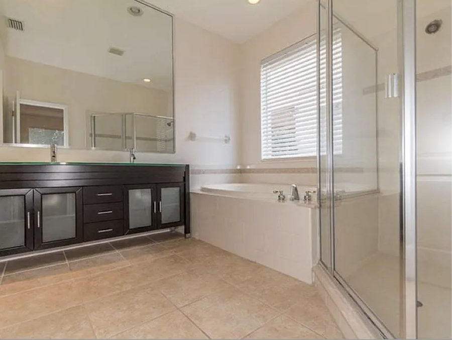 Building Photo - 6928 Mapperton Dr