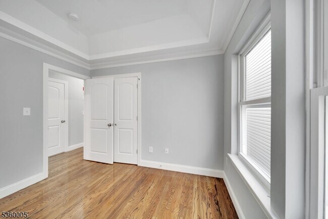 Building Photo - 267 S 10th St