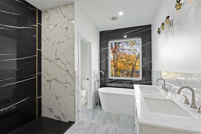 Building Photo - 613 Union Rd