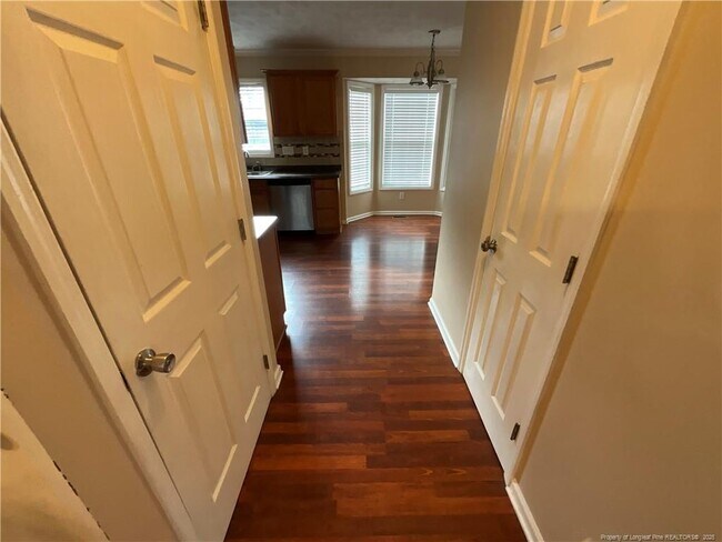 Building Photo - 2460 Saltwood Rd