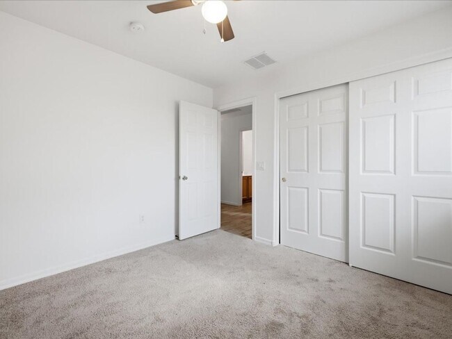 Building Photo - 14252 South Avenida Zumba