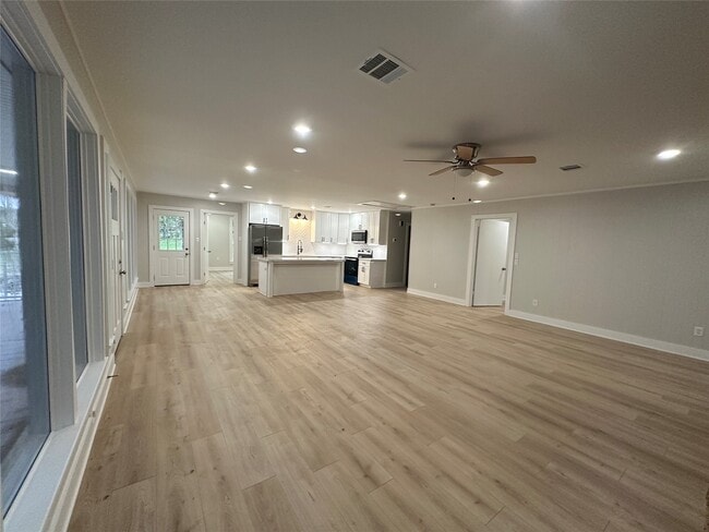 Building Photo - 71 Castaway Ln