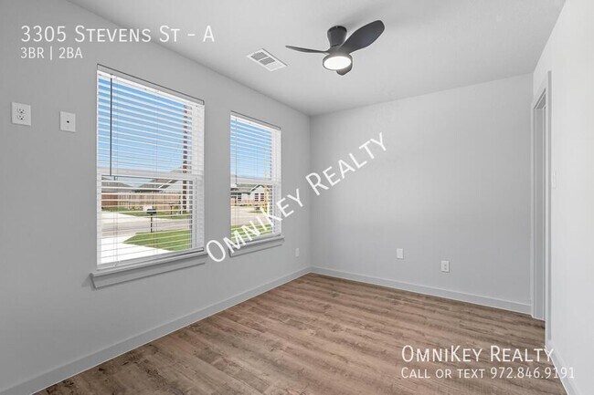 Building Photo - 3305 Stevens St