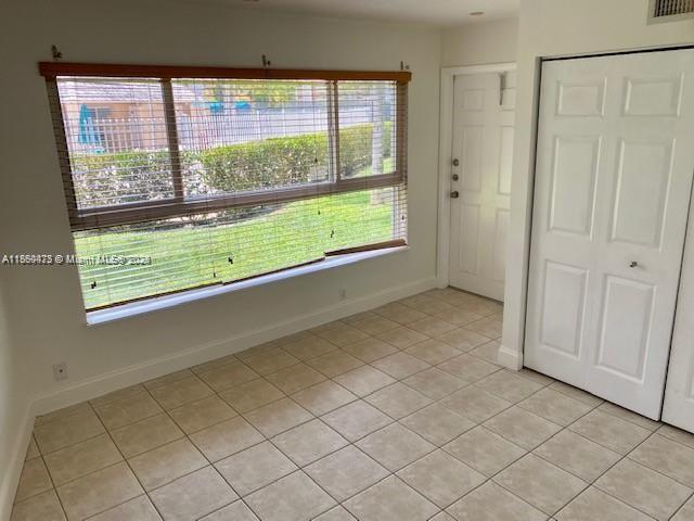 Building Photo - 7470 Miami Lakes Dr