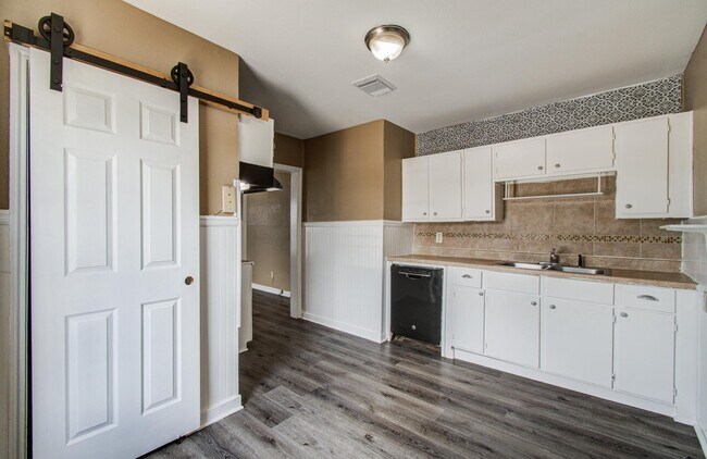 Building Photo - 4619 Orange St