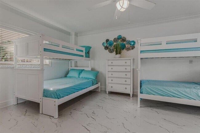 Building Photo - 16 North Dr