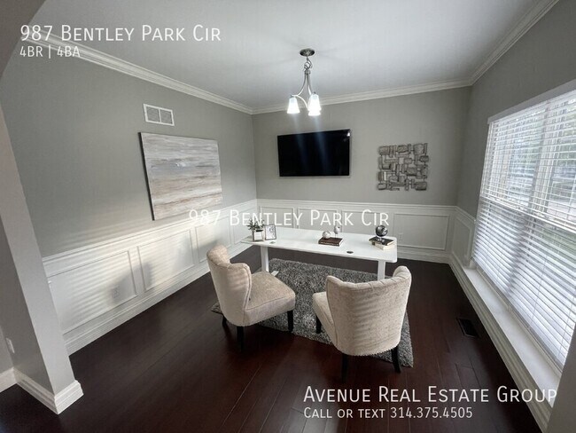 Building Photo - 987 Bentley Park Cir