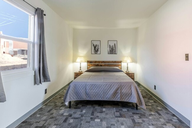 Building Photo - 3737 Sturgis Rd