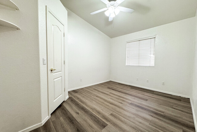 Building Photo - Home at 51st Ave/ Loop 101! . JOIN THE WAI...